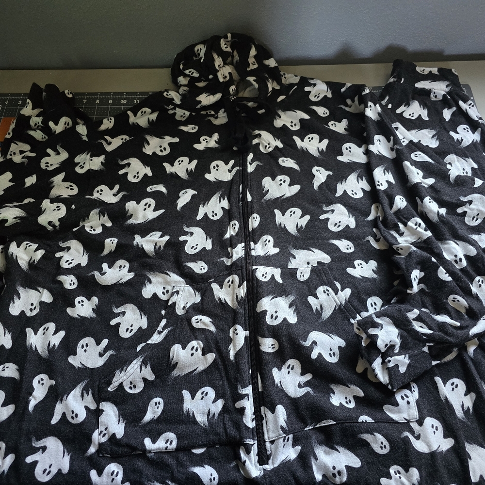 Torrid size 5/6 onesie